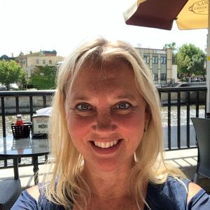 Meet your Posher, Lori